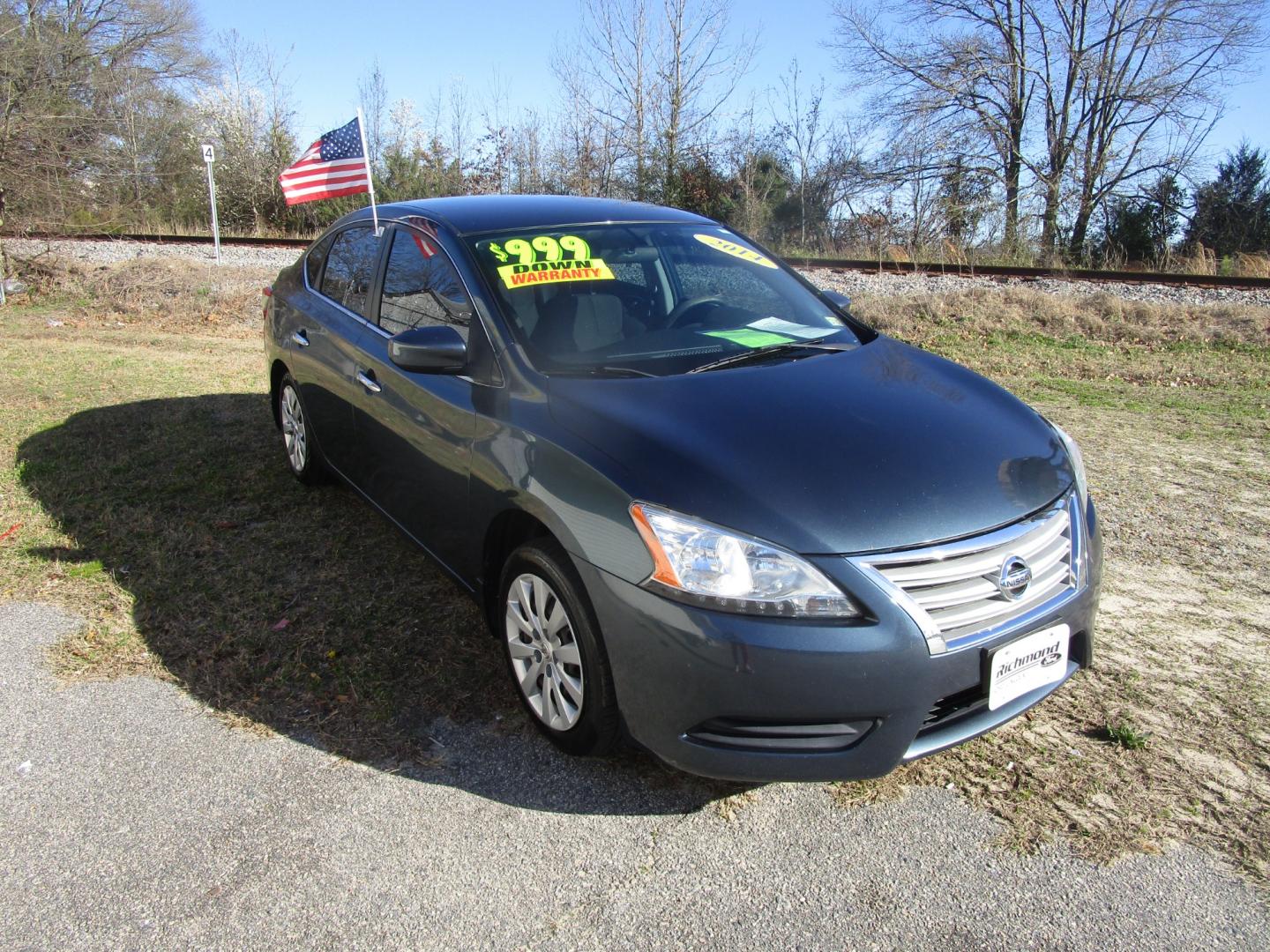 2014 Blue Nissan Sentra (3N1AB7AP9EY) , located at 2553 Airline Blvd, Portsmouth, VA, 23701, (757) 488-8331, 36.813889, -76.357597 - Down Payment: $995 Weekly Payment: $95 APR: 23.9% Repayment Terms: 42 Months ***CALL ELIZABETH SMITH - DIRECTOR OF MARKETING @ 757-488-8331 TO SCHEDULE YOUR APPOINTMENT TODAY AND GET PRE-APPROVED RIGHT OVER THE PHONE*** - Photo#3